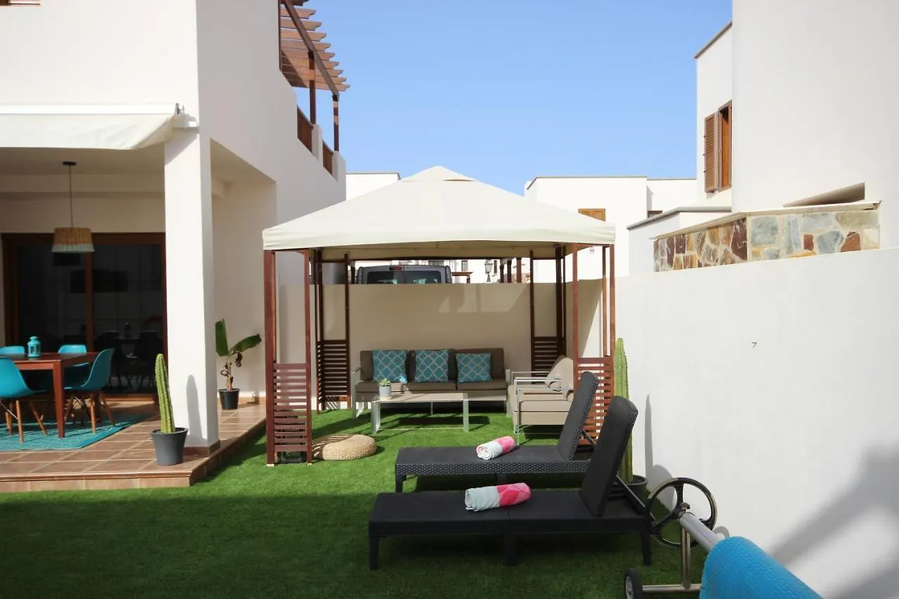 Villa Las Caletas Del Mar - Heated Pool Costa Teguise Spain
