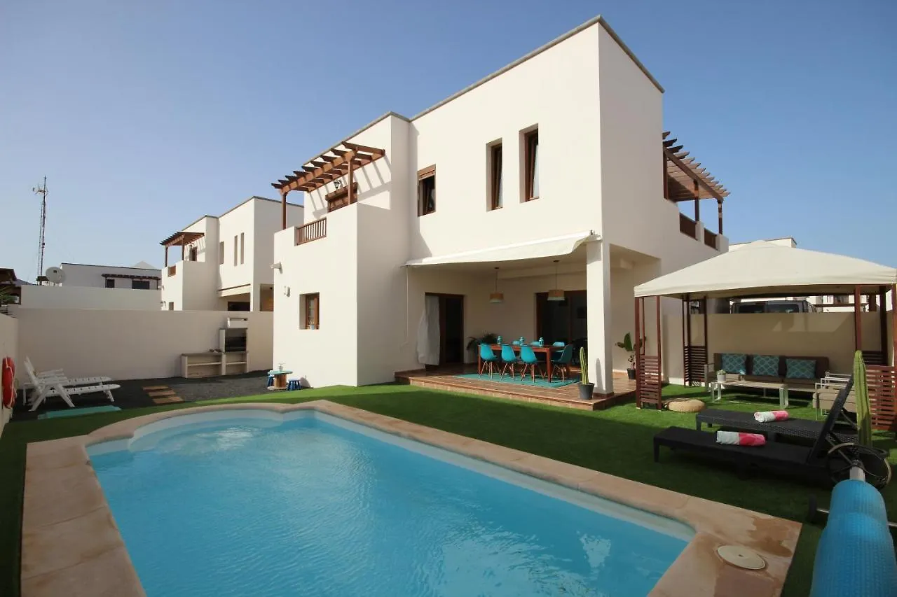 Villa Las Caletas Del Mar - Heated Pool Costa Teguise Spain
